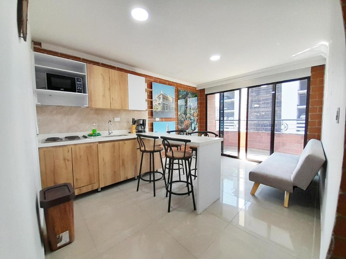 Precioso En Con Parqueadero Gratis Laure * Medellin