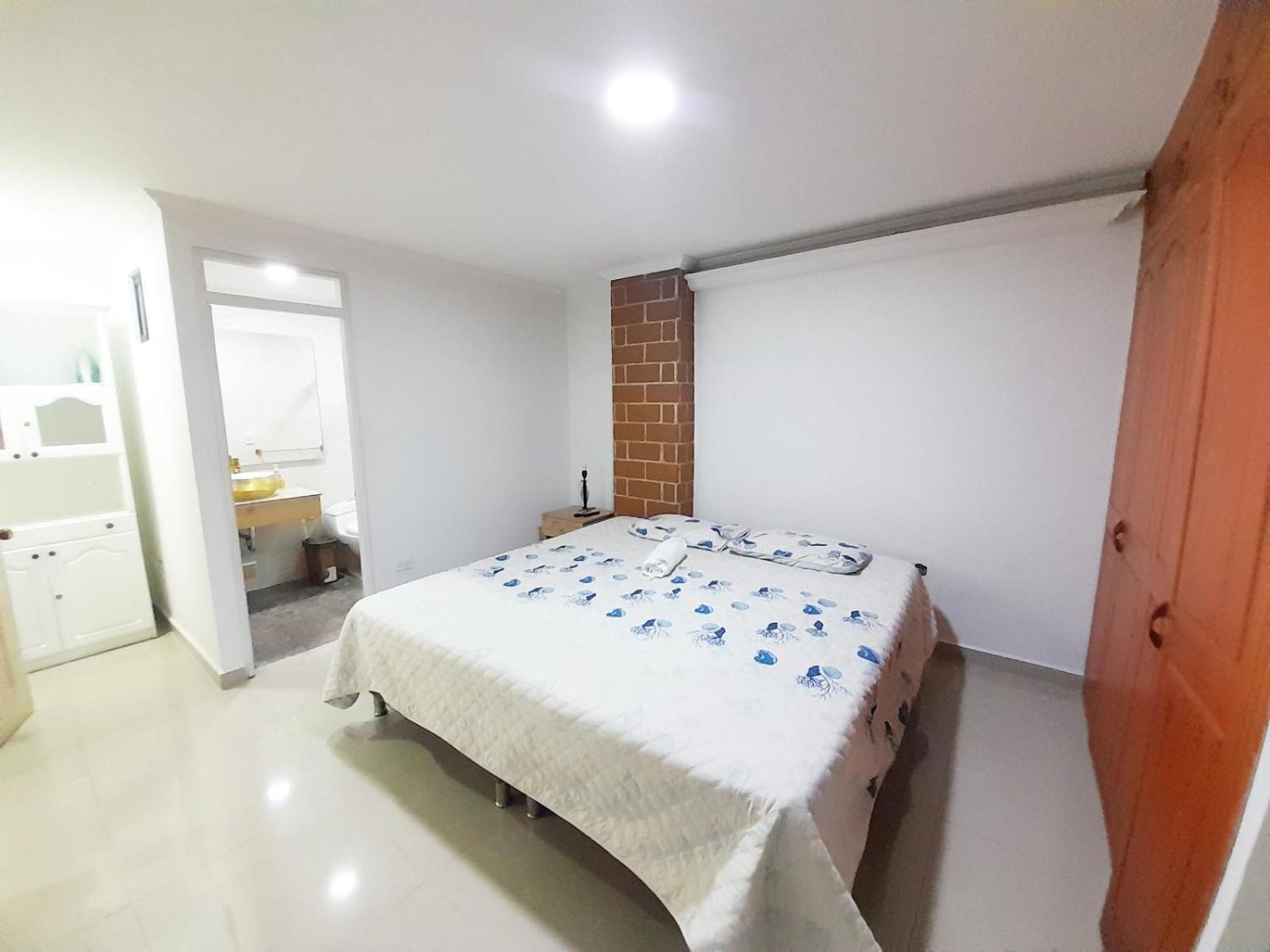Apartment Precioso En Con Parqueadero Gratis Laure *